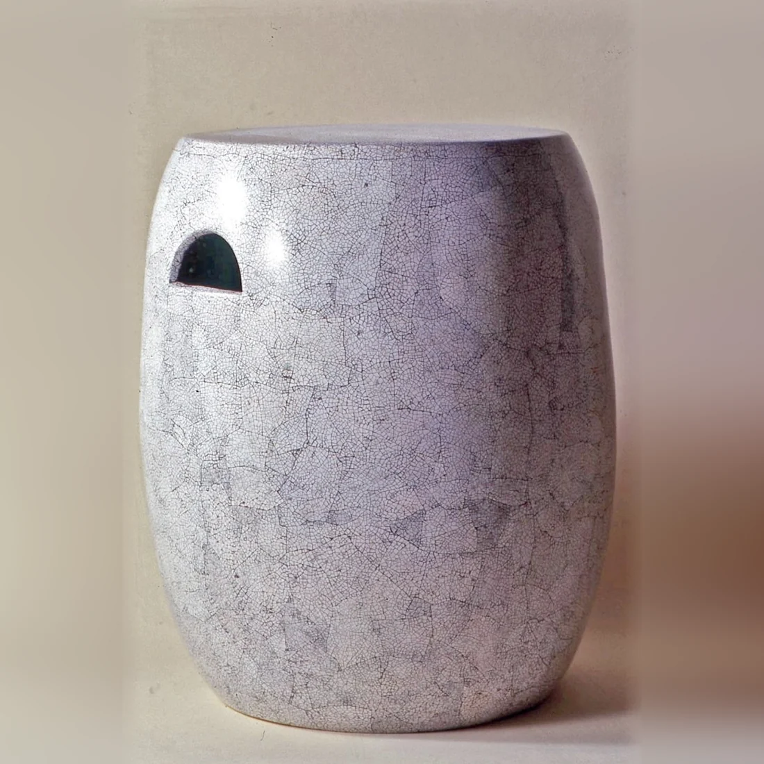 Tabouret N°17, gris fini